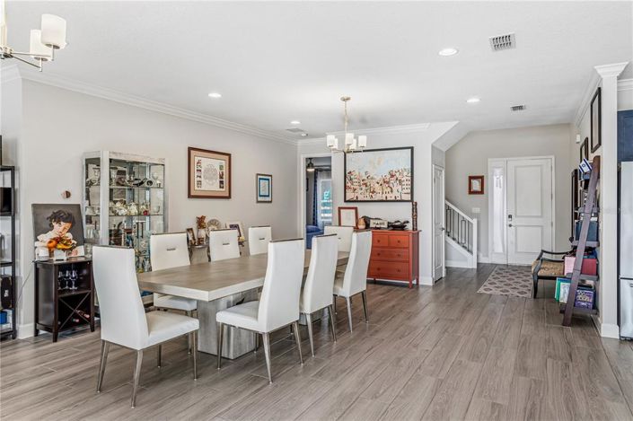 Image No.5-6 Bed Property for sale