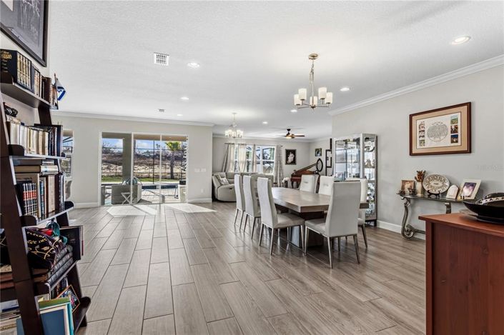 Image No.6-6 Bed Property for sale