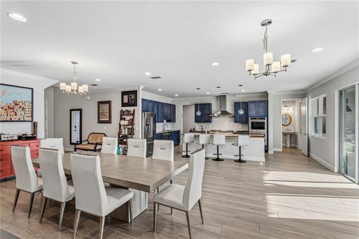 Image No.8-6 Bed Property for sale