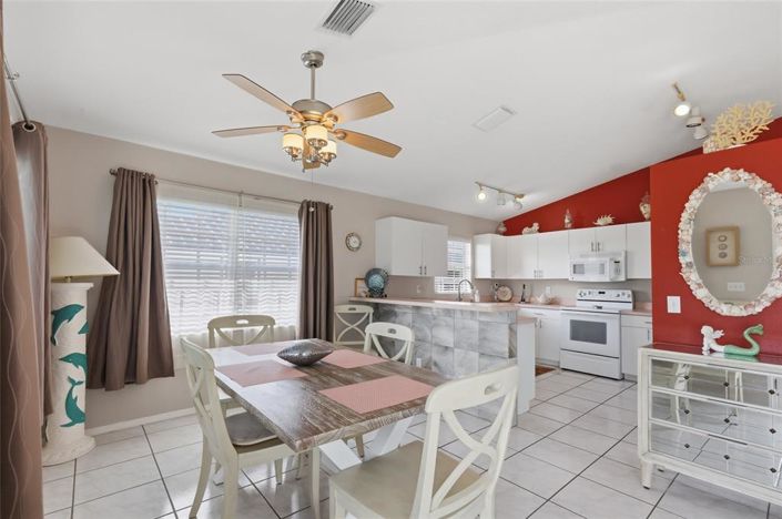 Image No.10-3 Bed Property for sale