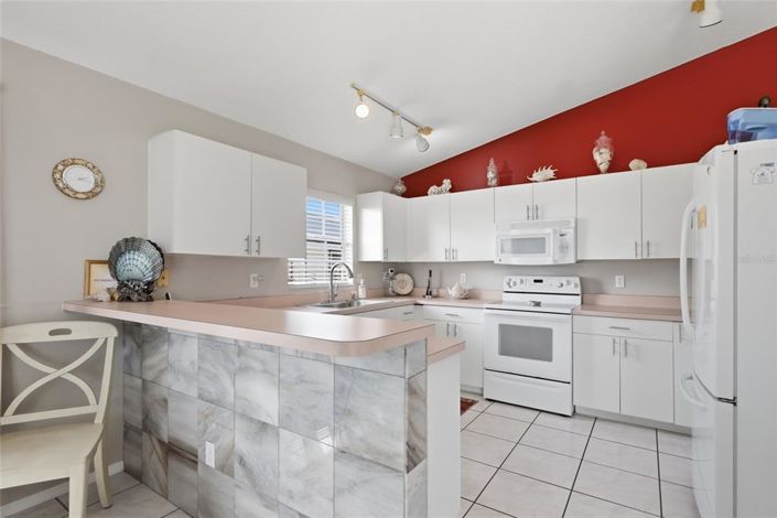 Image No.11-3 Bed Property for sale