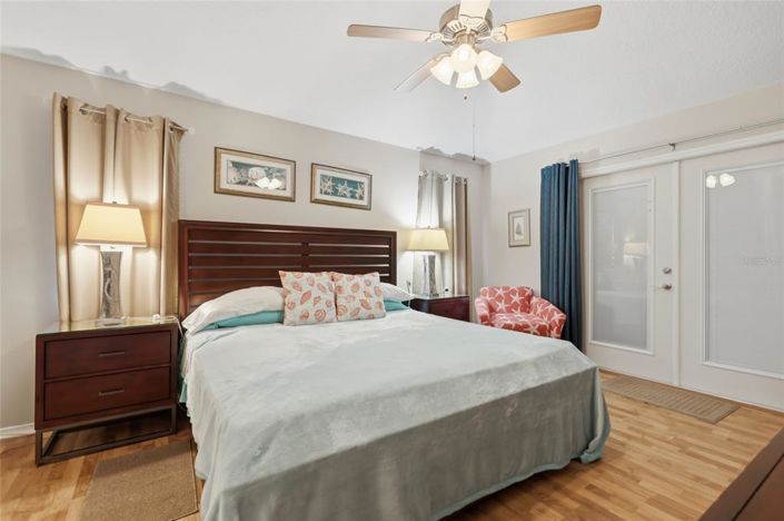 Image No.19-3 Bed Property for sale