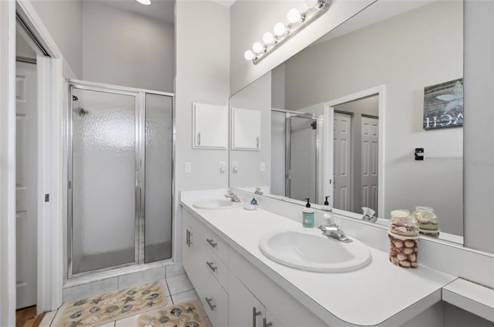 Image No.21-3 Bed Property for sale