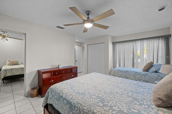 Image No.18-3 Bed Property for sale