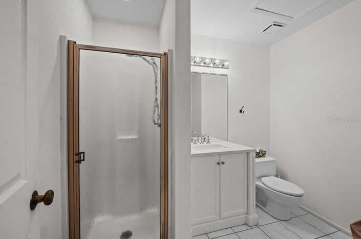 Image No.19-3 Bed Property for sale