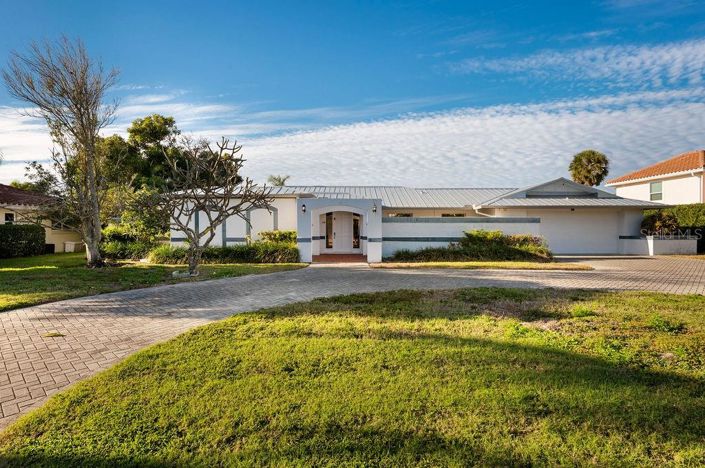 Image No.2-3 Bed Property for sale