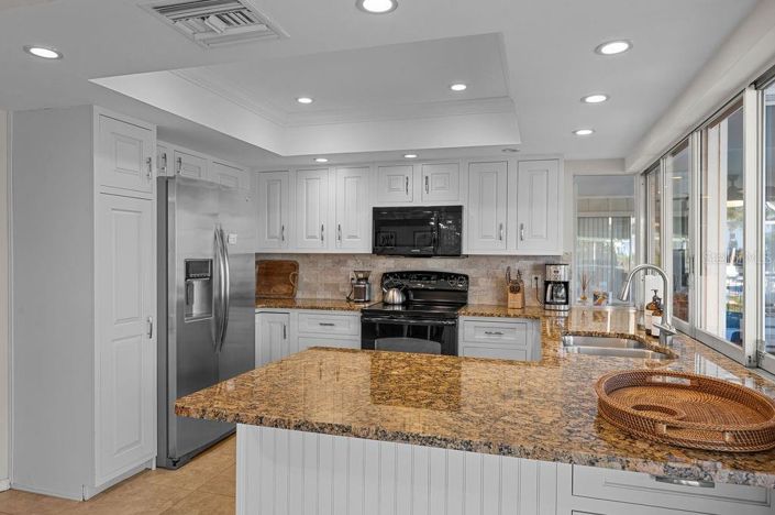 Image No.22-3 Bed Property for sale