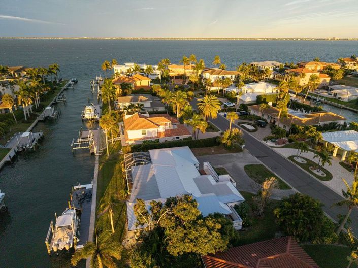 Image No.36-3 Bed Property for sale