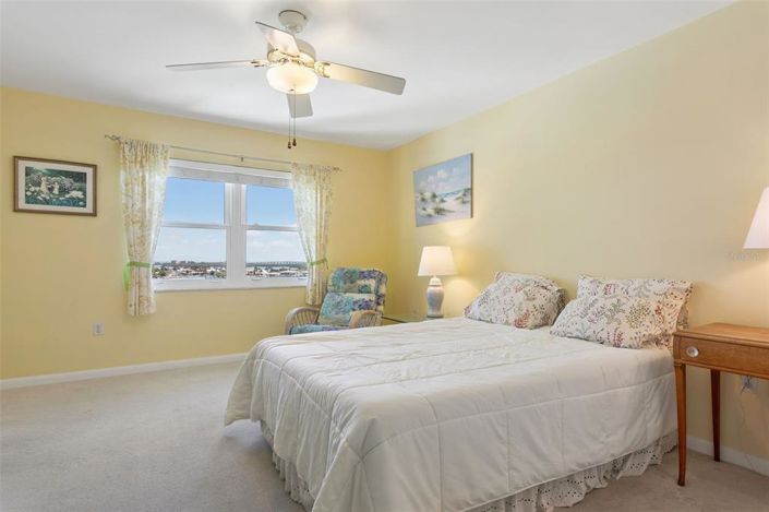 Image No.21-2 Bed Property for sale