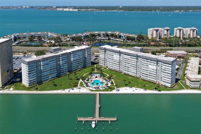 Image No.25-2 Bed Property for sale