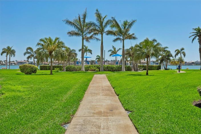 Image No.32-2 Bed Property for sale