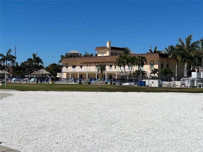 Image No.40-2 Bed Property for sale