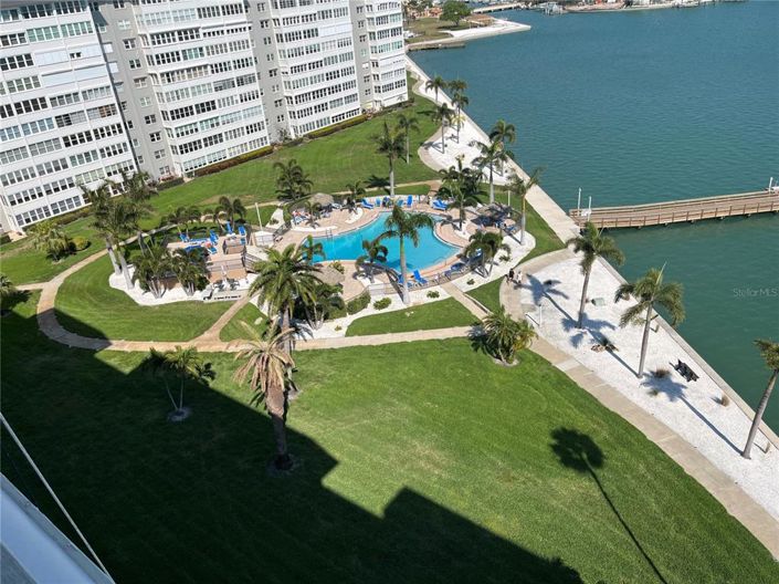 Image No.44-2 Bed Property for sale