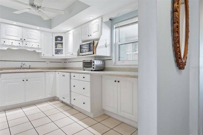 Image No.6-2 Bed Property for sale