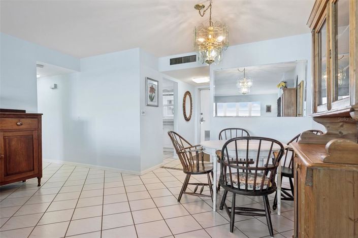 Image No.8-2 Bed Property for sale