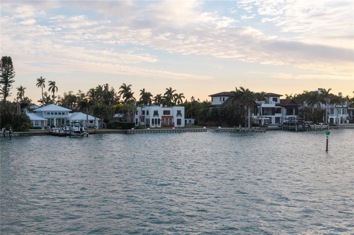 Image No.15-Propriété de 4 chambres à vendre à Sarasota