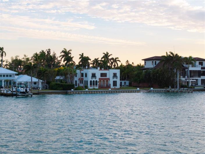 Image No.16-Propriété de 4 chambres à vendre à Sarasota