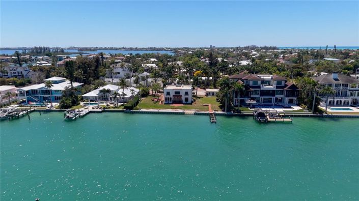 Image No.17-Propriété de 4 chambres à vendre à Sarasota