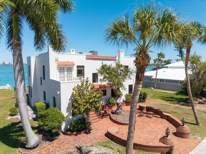 Image No.2-Propriété de 4 chambres à vendre à Sarasota