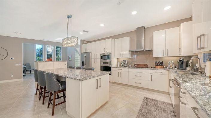 Image No.21-3 Bed Property for sale