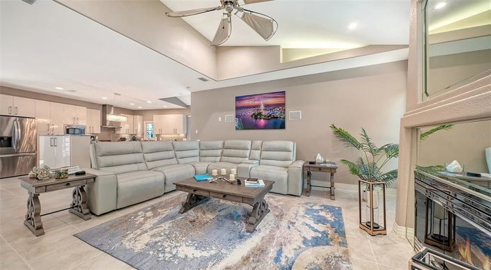 Image No.28-3 Bed Property for sale