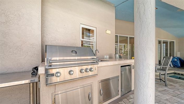 Image No.54-3 Bed Property for sale