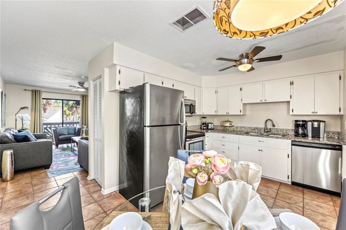 Image No.8-Propriété de 4 chambres à vendre à Sarasota