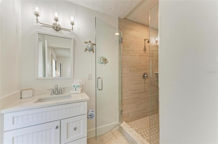 Image No.23-3 Bed Property for sale