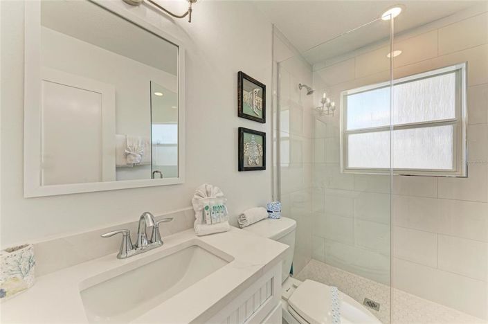 Image No.27-3 Bed Property for sale