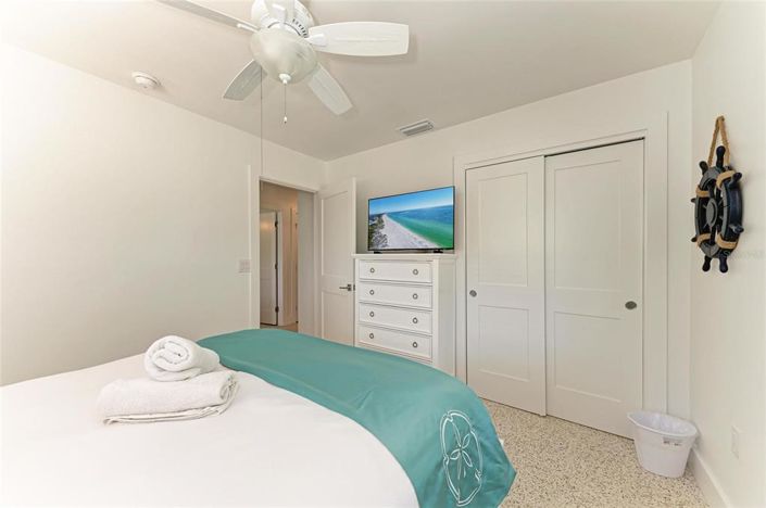 Image No.29-3 Bed Property for sale