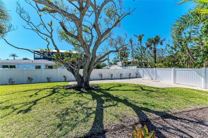 Image No.38-3 Bed Property for sale