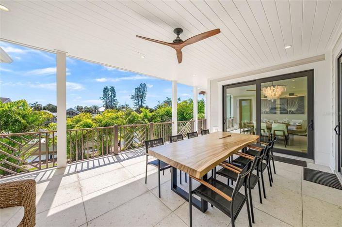 Image No.37-6 Bed Property for sale