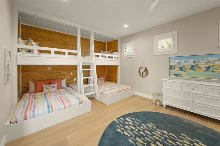 Image No.46-6 Bed Property for sale