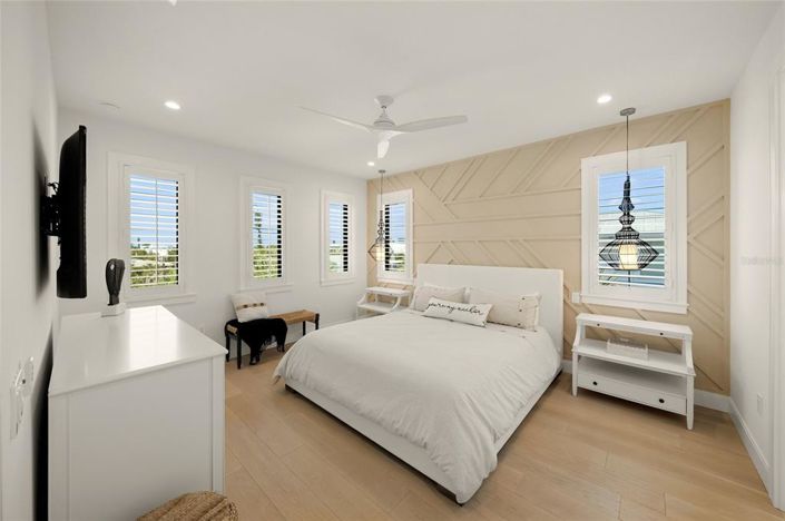 Image No.49-6 Bed Property for sale