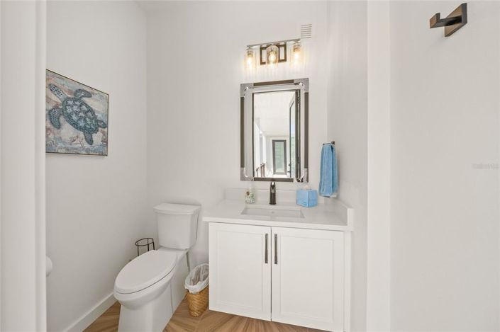 Image No.54-6 Bed Property for sale