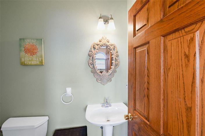 Image No.19-3 Bed Property for sale