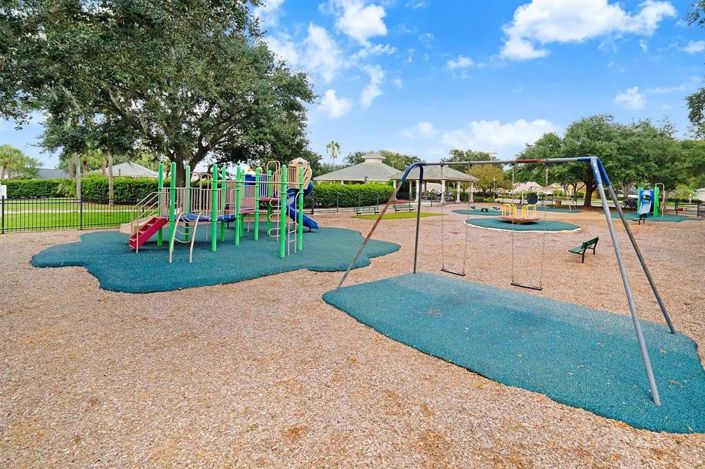 Image No.17-3 Bed Property for sale