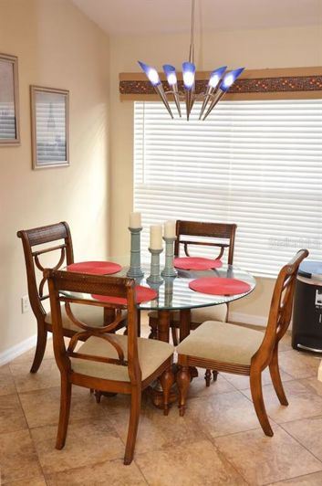 Image No.4-Propriété de 5 chambres à vendre à Clermont