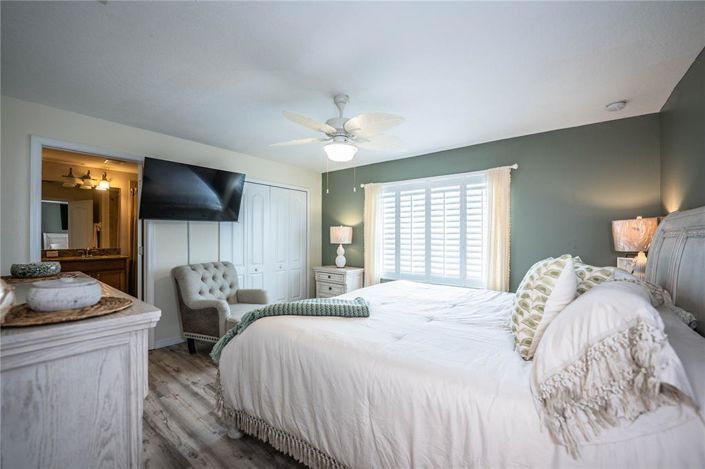 Image No.15-4 Bed Townhouse for sale