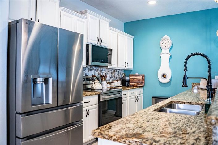 Image No.22-4 Bed Townhouse for sale