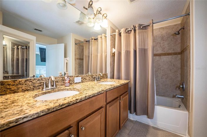 Image No.35-4 Bed Townhouse for sale