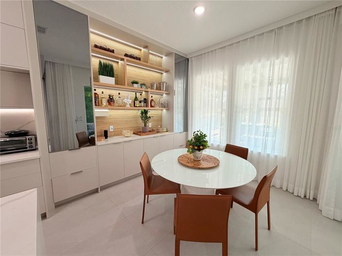 Image No.25-5 Bed Property for sale