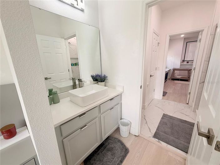 Image No.39-5 Bed Property for sale