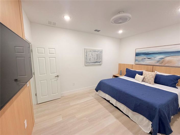 Image No.49-5 Bed Property for sale