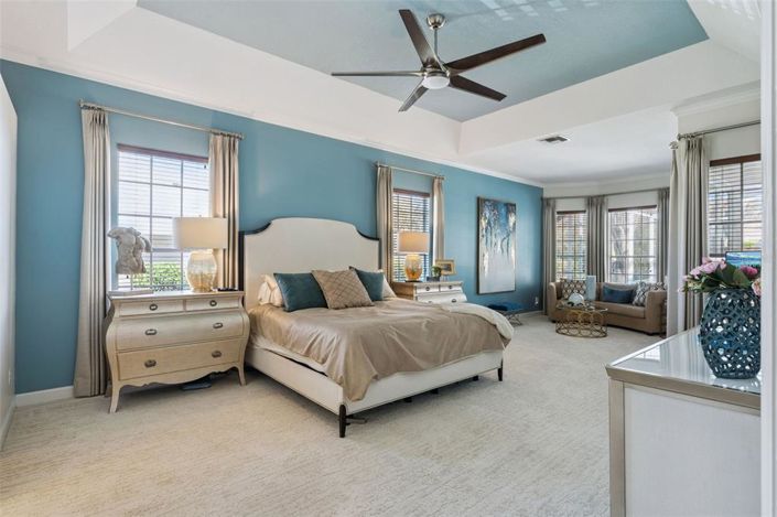 Image No.19-4 Bed Property for sale