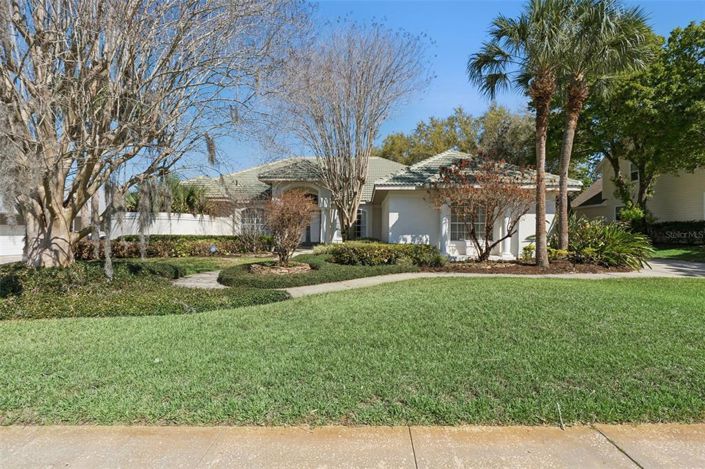 Image No.2-4 Bed Property for sale