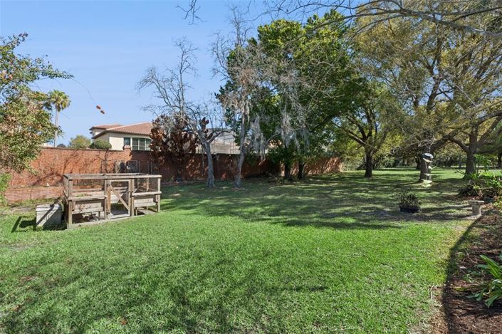 Image No.48-4 Bed Property for sale