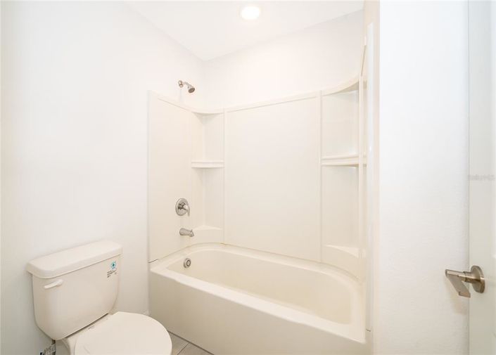 Image No.17-5 Bed Property for sale