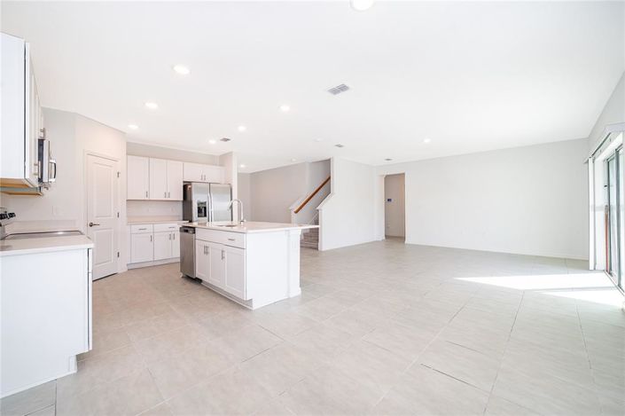 Image No.4-5 Bed Property for sale