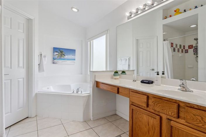 Image No.27-4 Bed Property for sale